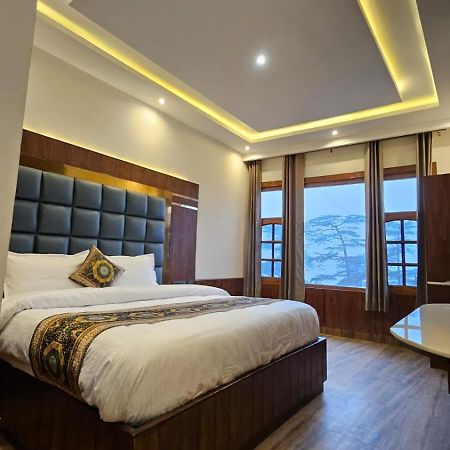 Mountain Zest- Simla Royale Near Mall Road Free Pickup From Railway Station Simla Εξωτερικό φωτογραφία